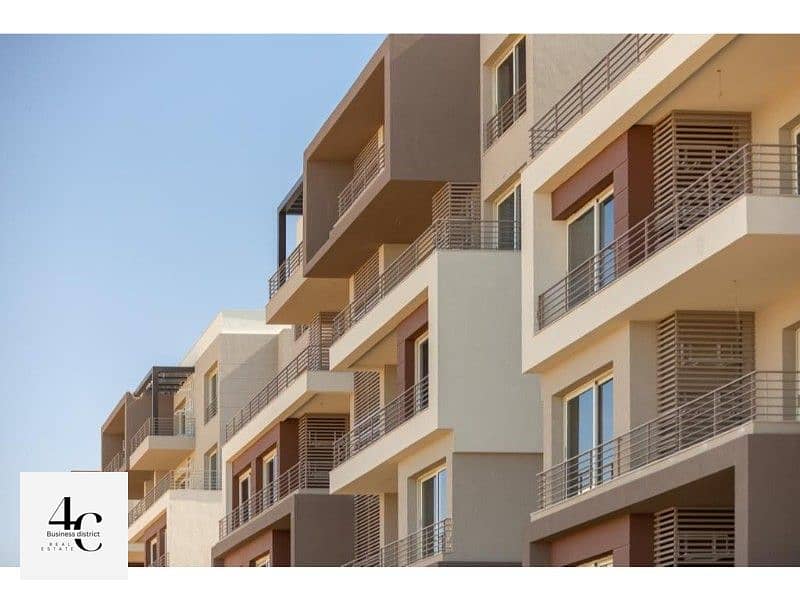 Ready to move Apartment 183m for sale corner Lowest price in palm hills new cairo 6