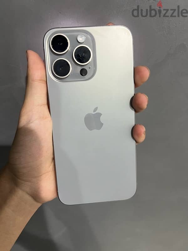 iPhone 15 pro max 2