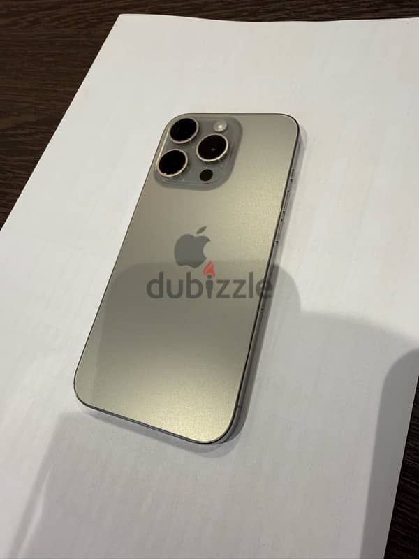 iPhone 15 pro 256 GB Dual sim card 8