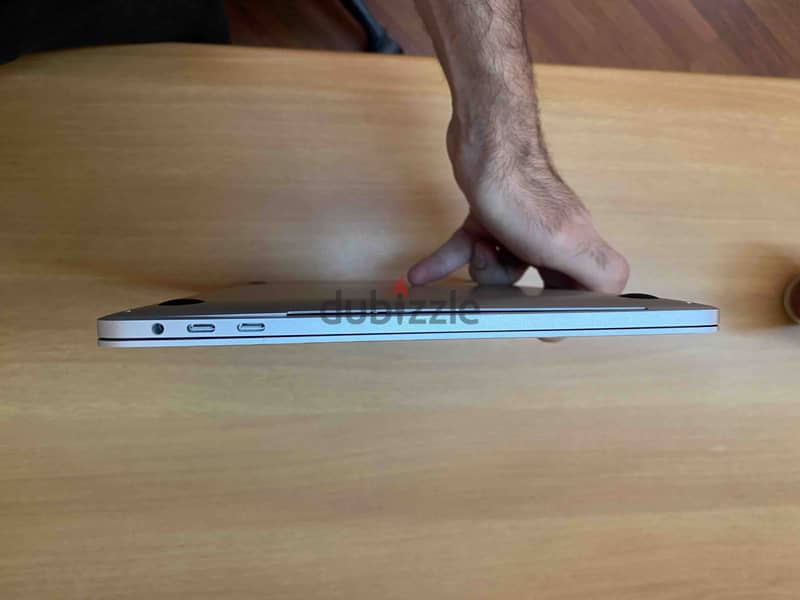 MacBook Pro (13-inch, 2018, Four Thunderbolt 3 ports) Touch Bar 8