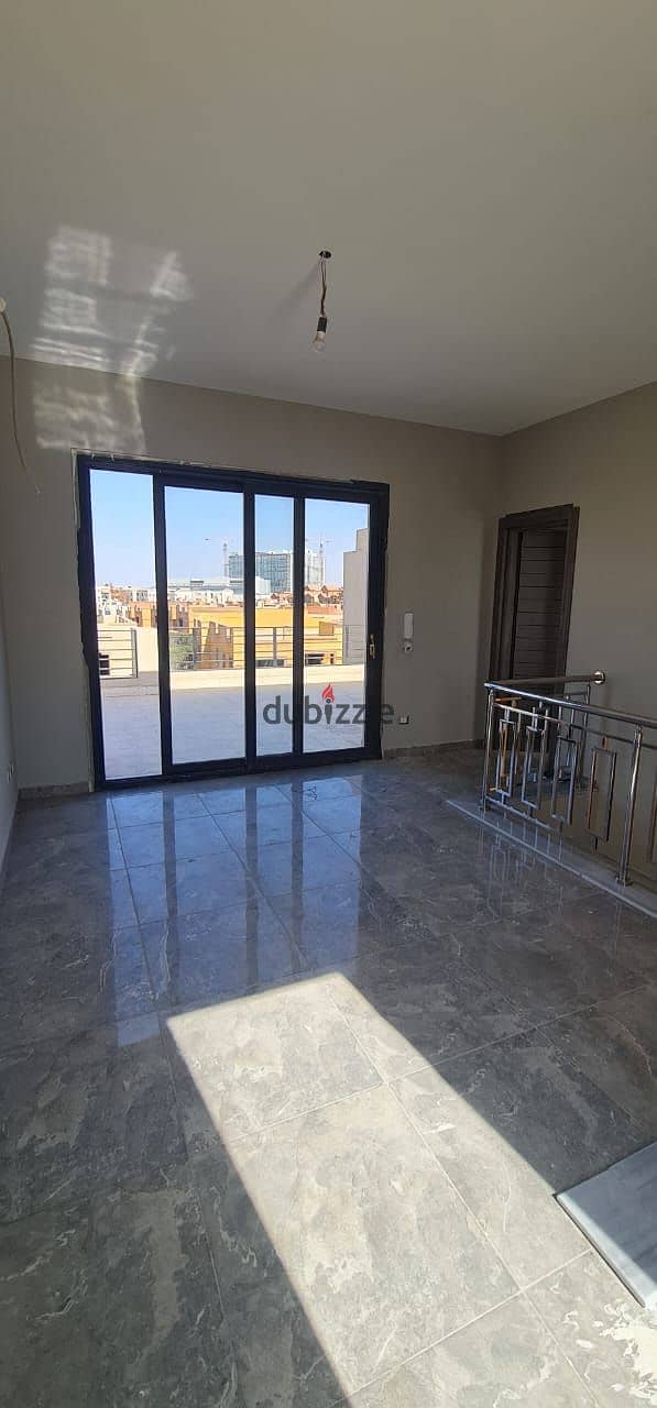 Twin House 4 Rooms For Rent Alma Compound With ACs & Kitchen Prime view 10