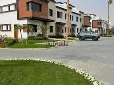 amazing town house 225 m for sale at azzar 2 with prime location