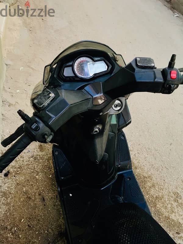 اسكوتر benelli 150cc 6