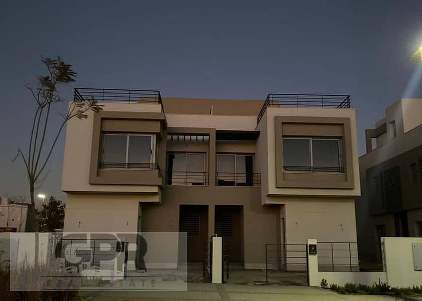 Townhouse For Sale at Palm Hills New Cairo Fifth Settlement 2