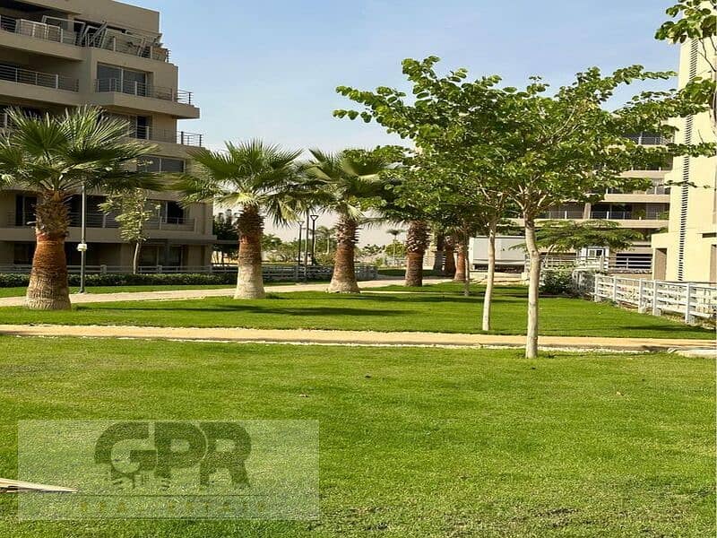 Townhouse For Sale at Palm Hills New Cairo Fifth Settlement 8