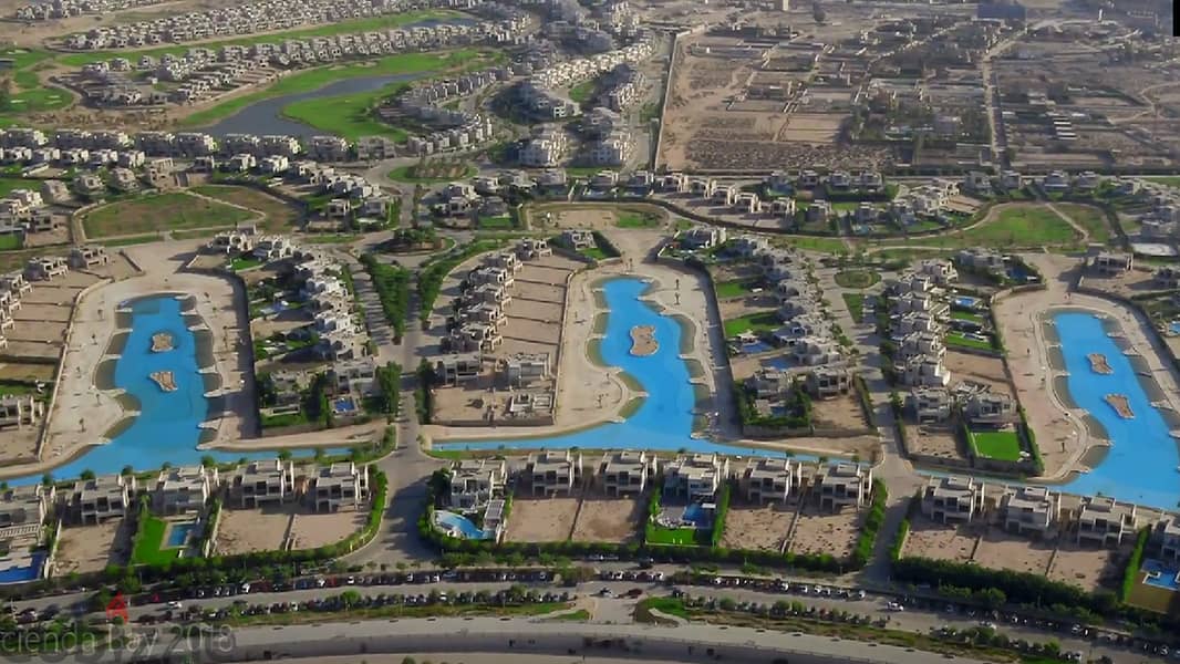 تاون هاوس 525م للبيع استلام فوري متشطب بالفرش ف hacienda bay ب 20M فقط 15