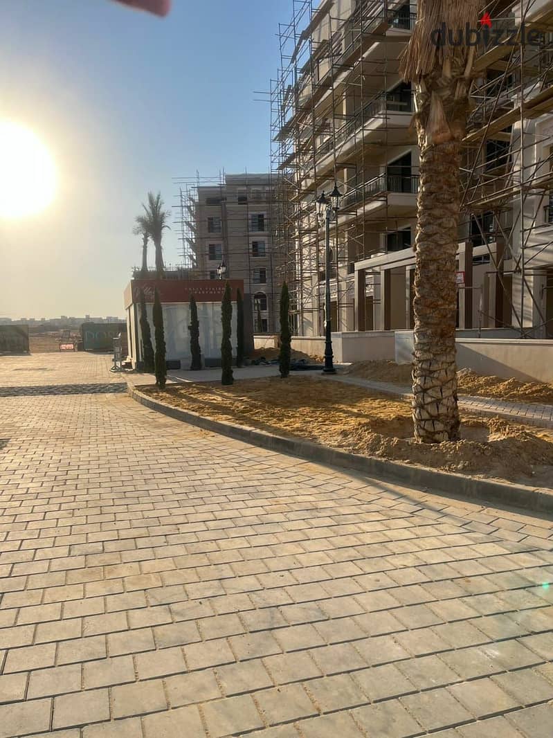 Receive immediately a fully finished penthouse with air conditioners in Old Sheikh Zayed, Village West, Dora, in installments 2