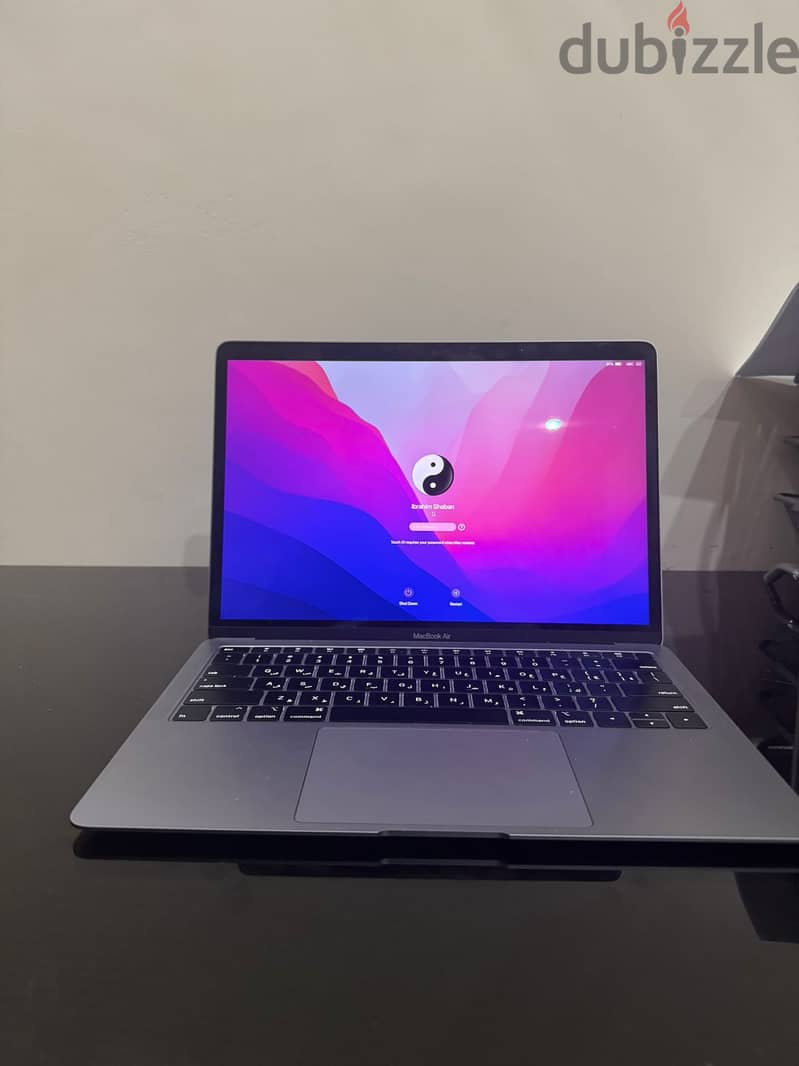 MacBook air 2019 13 inch 1