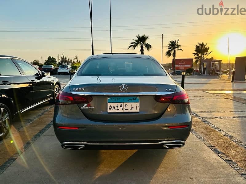 Mercedes-Benz E200 2022 Premium 9000km وكيل 6