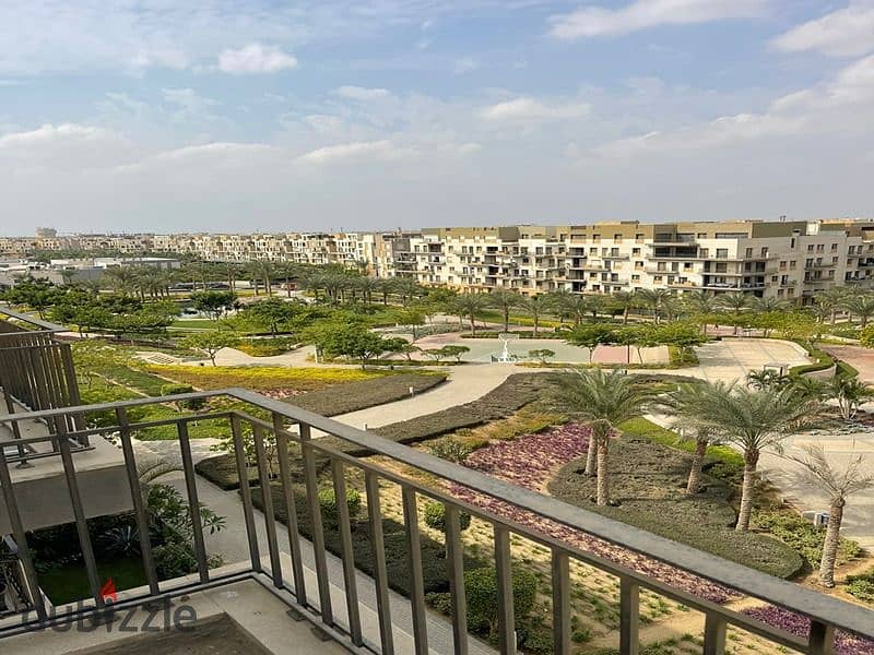 fully Furinshed Aparment for rent open view landscape in eastown sodic new cairo 4