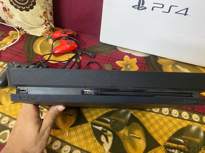 ps4 slim 4