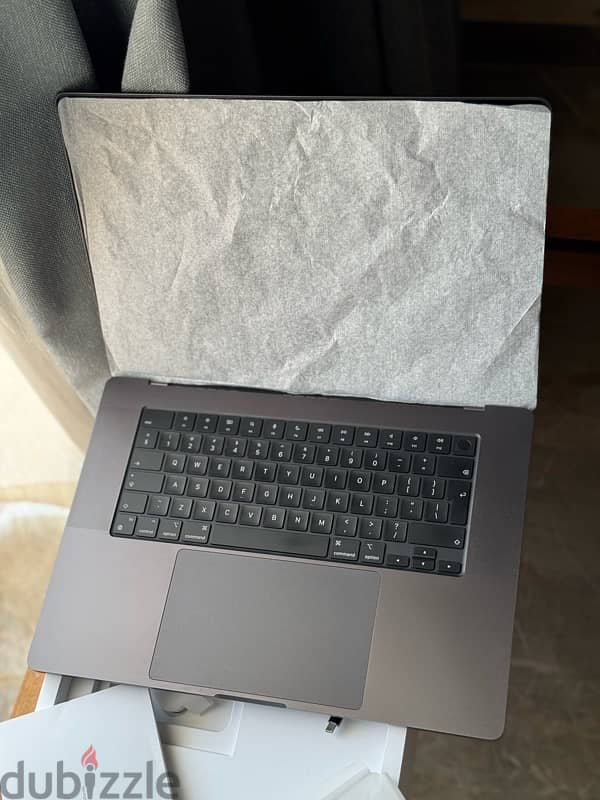 MacBook Pro 16inch M3 Pro/36GB perfect condition!! 3