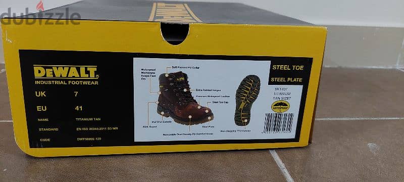 DEWALT SHOSE SIZE 41 NEW safety 12