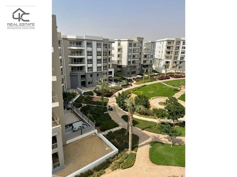 Apartment for sale in installments in Hyde Park, Fifth Settlement, 123 m 8