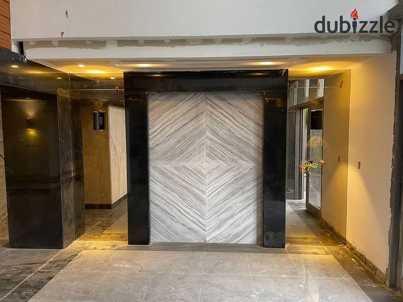 Apartment for sale in October without commissions with an antique marble entrance, with underground parking and an external storage in the Sun Capital 4