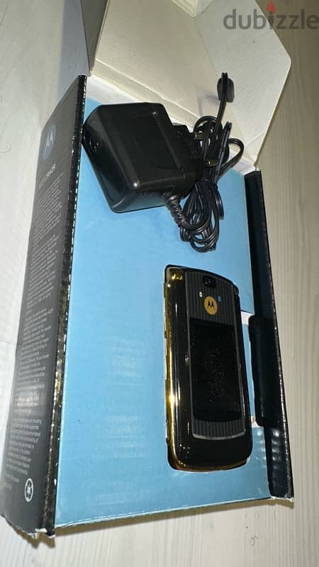 motorola razer v8 gold edition 2