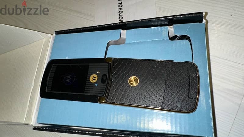 motorola razer v8 gold edition 6