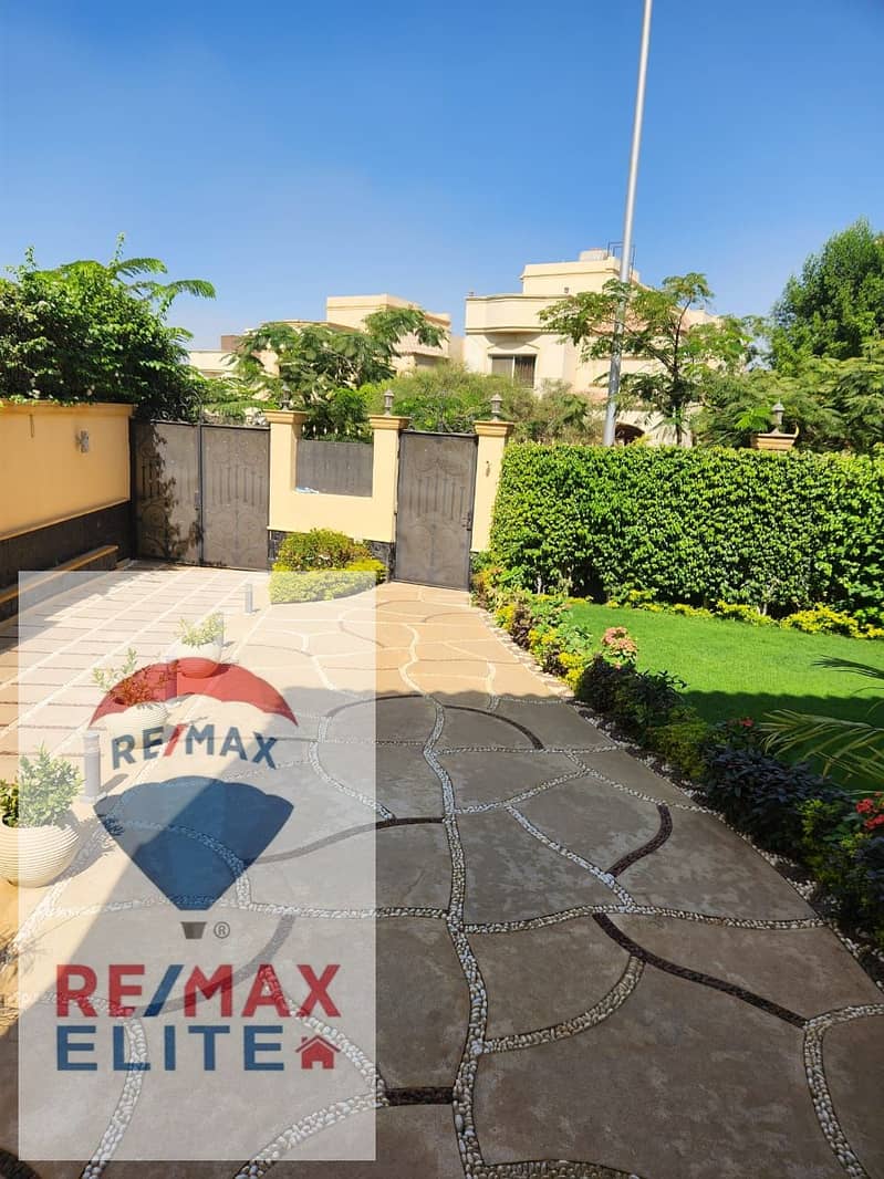 Standalone for sale ready to move ,fully finished in Zizinia Gardens Compound, New Cairo 375 m 4