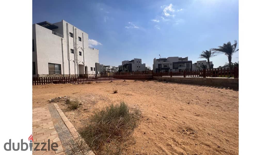 Town House  for sale bua 450m - 550 garden El shorouk ( wesal views  ) 5