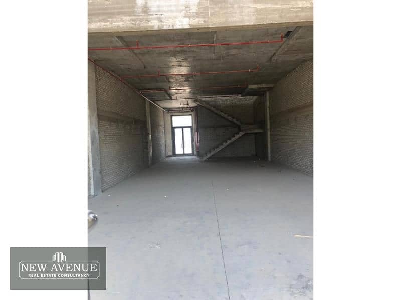 Duplex retail 621m | Prime location | Sheikh Zayed 5