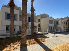 Town house villa for sale in palm hills new cairo 0