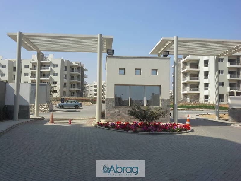 Apartment for sale in Address Compound - Sheikh Zayed  Area: 109 meters Reception - terrace - kitchen - 3 bedrooms - 2 bathrooms 1