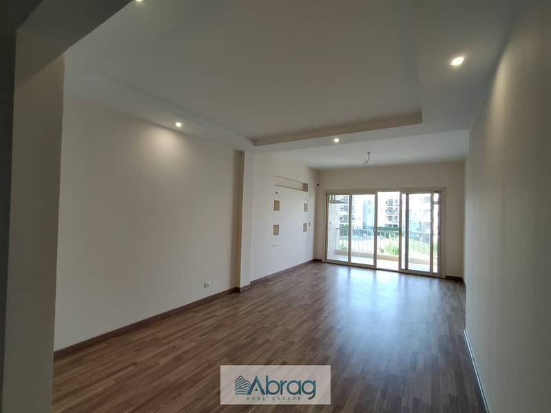 Apartment for sale in Address Compound - Sheikh Zayed  Area: 109 meters Reception - terrace - kitchen - 3 bedrooms - 2 bathrooms 4