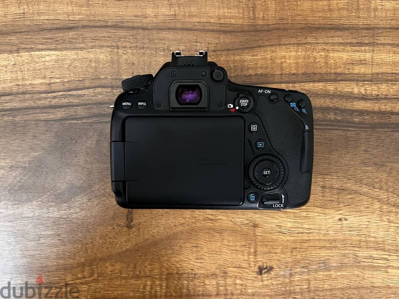 Canon 80D with 18-135 mm Kit lens - Perfect Condition 6