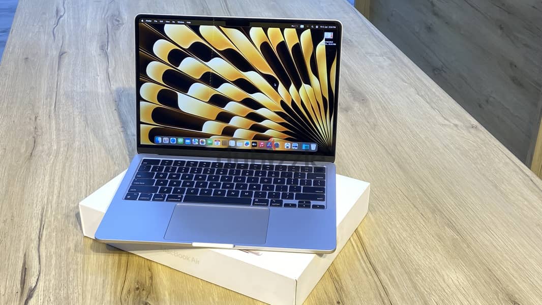 Macbook Air m2 13inch (2022) 1