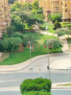 Apartment 140m for sale in Madinaty B2, steps away from Gate 1, Gate 2, Open Air Mall, services and Madinaty Club