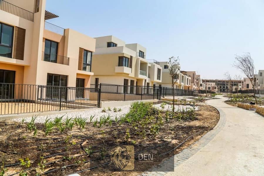 Townhouse Middle with immediate Delivery for Sale in Sodic East 5