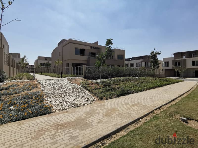 twin house corner 440m for sale in palm vally compound ready to move 1