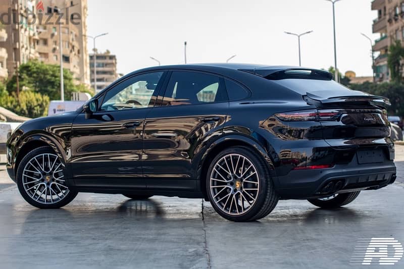 2023 Porsche Cayenne S Coupé 7,000 Km Only 2