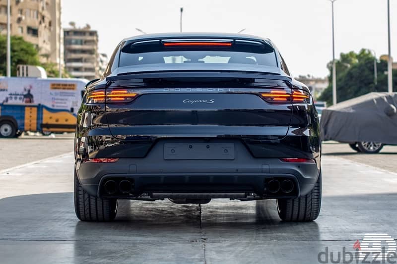 2023 Porsche Cayenne S Coupé 7,000 Km Only 3