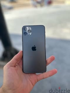 iPhone 11 Pro Max with box ايفون 11 برو ماكس