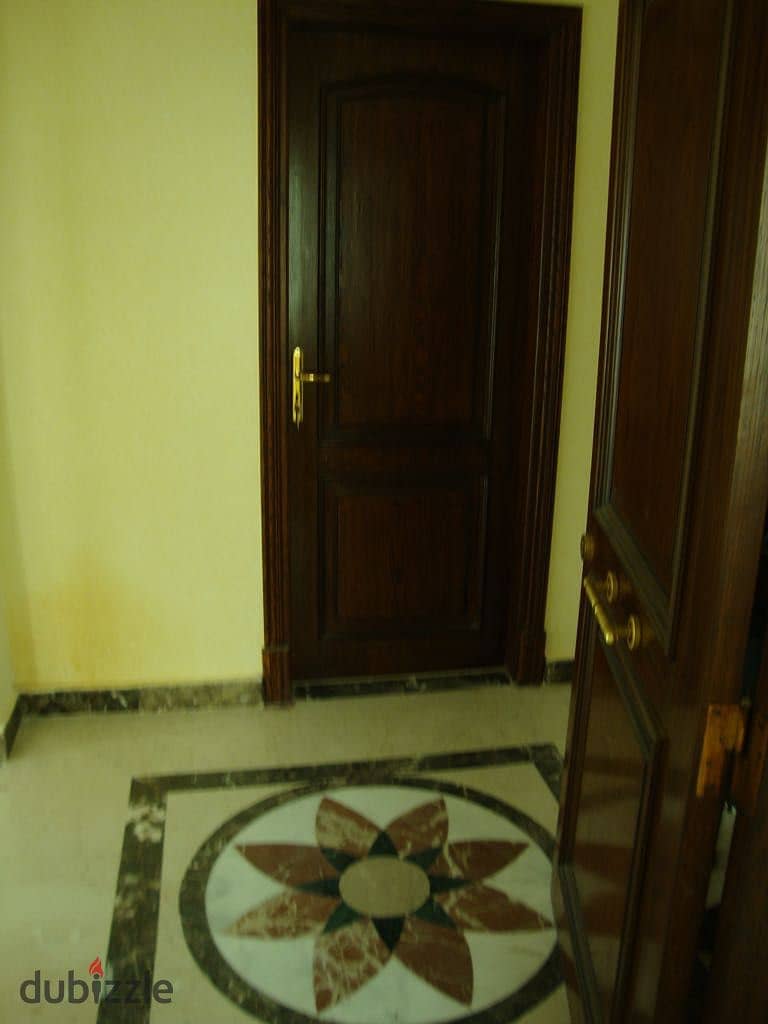 Apartment for sale in south investors at New Cairo 4