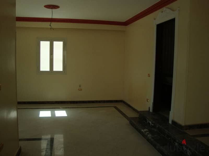 Apartment for sale in south investors at New Cairo 5