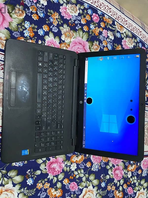 laptop hp 15-ac032ne 0