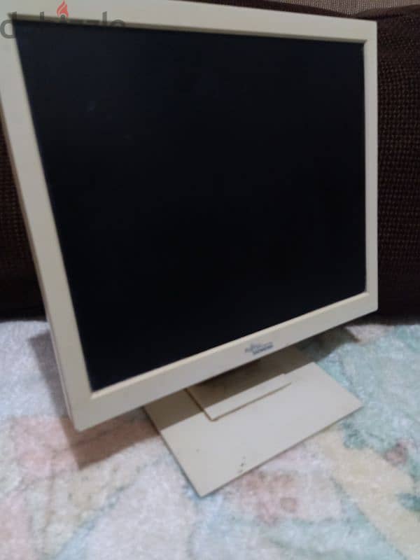 Fujtsu siemens LCD Color Monitor FHD 1