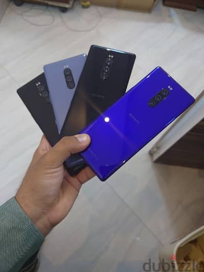 عشاق التميز و الاختلاف Sony Xperia 1 متاح بدلات