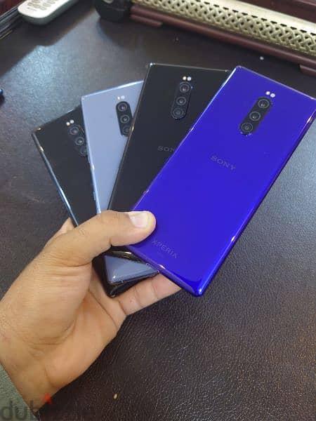 عشاق التميز و الاختلاف Sony Xperia 1 متاح بدلات 5