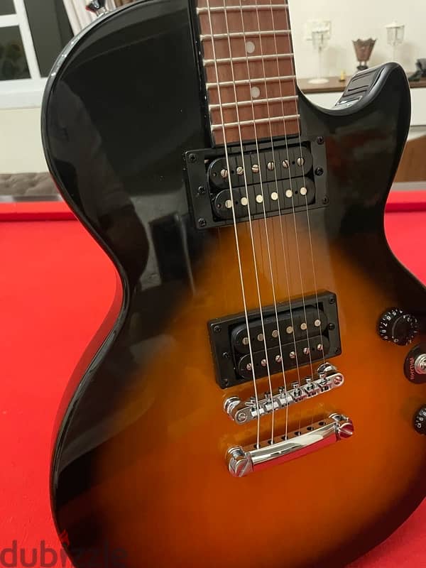 epihone les paul electric guitar with amp 1