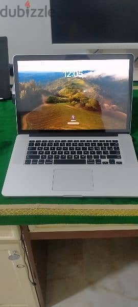 MacBook pro 2015 15-inch 4