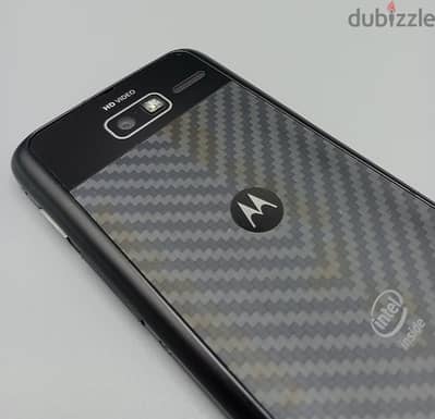 Motorola RAZR i XT890  تحفه موديل 2012