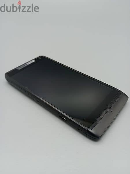 Motorola RAZR i XT890  تحفه موديل 2012 5