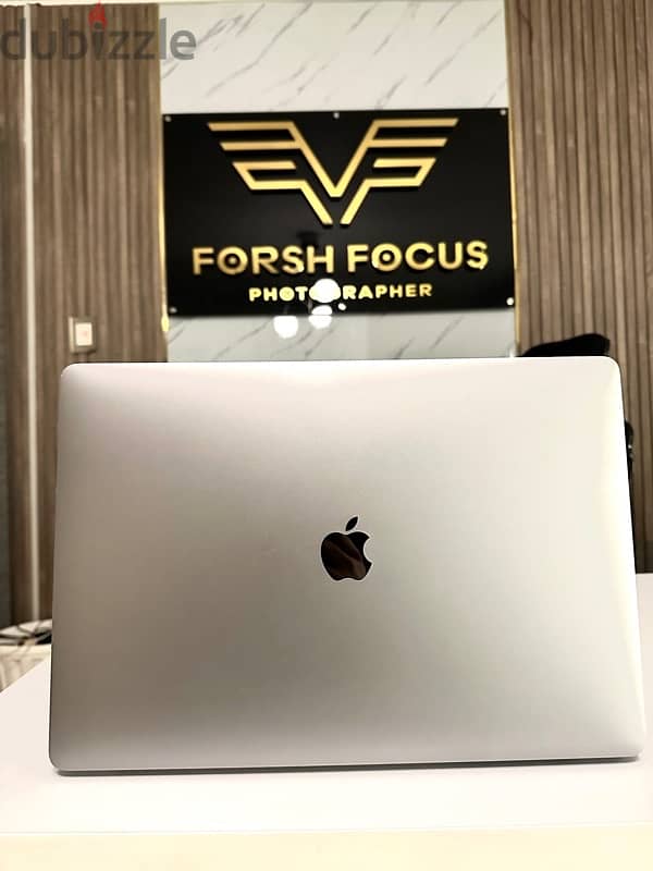 macbook pro 2019 2