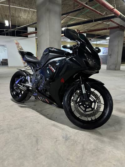 honda cbr 1000rr