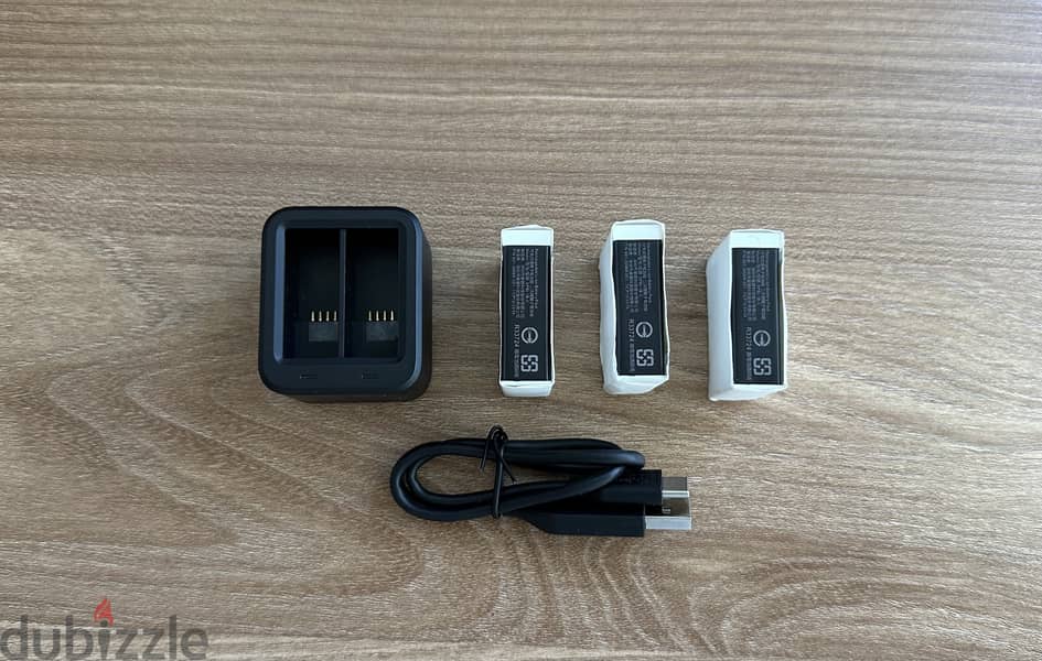 GoPro 12 NEW & Charger with extra Battries 5