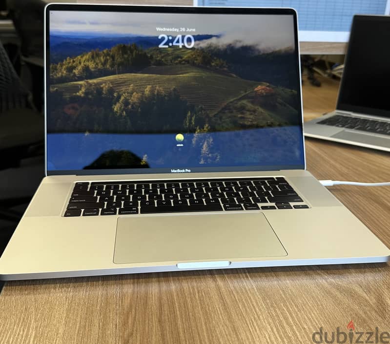 MacBook Pro 16 Inch 2019 12