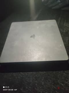 PS4 slim 0